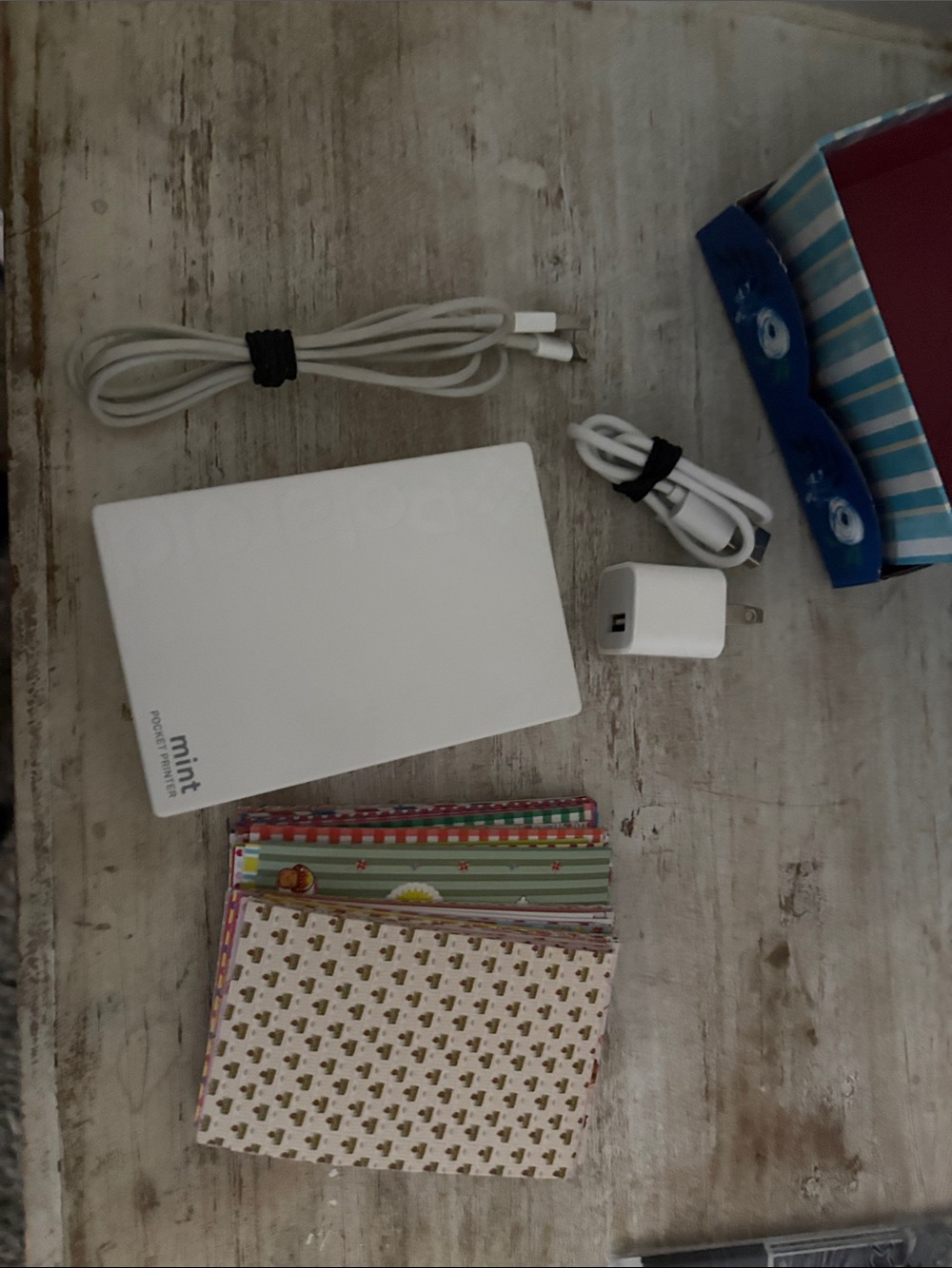 Mint White Pocket Photo Printer with Cables and Patterned Photo Paper Pack